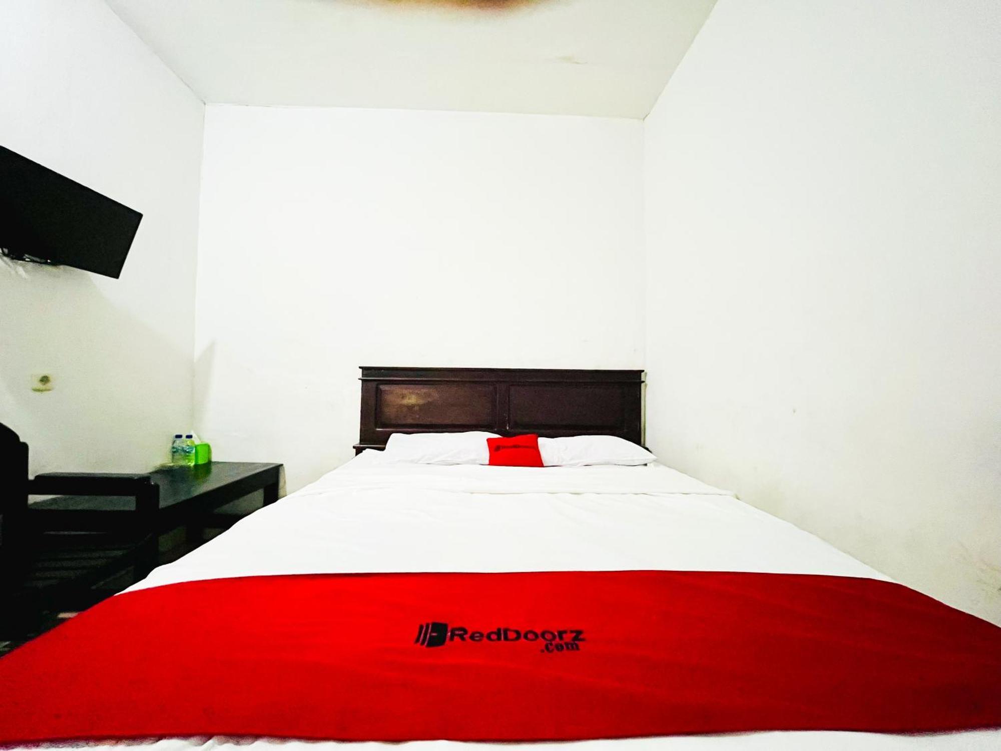 Reddoorz At Krisan Kendari Otel Pulupanda Dış mekan fotoğraf