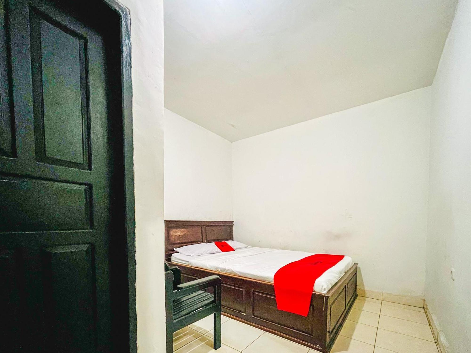 Reddoorz At Krisan Kendari Otel Pulupanda Dış mekan fotoğraf