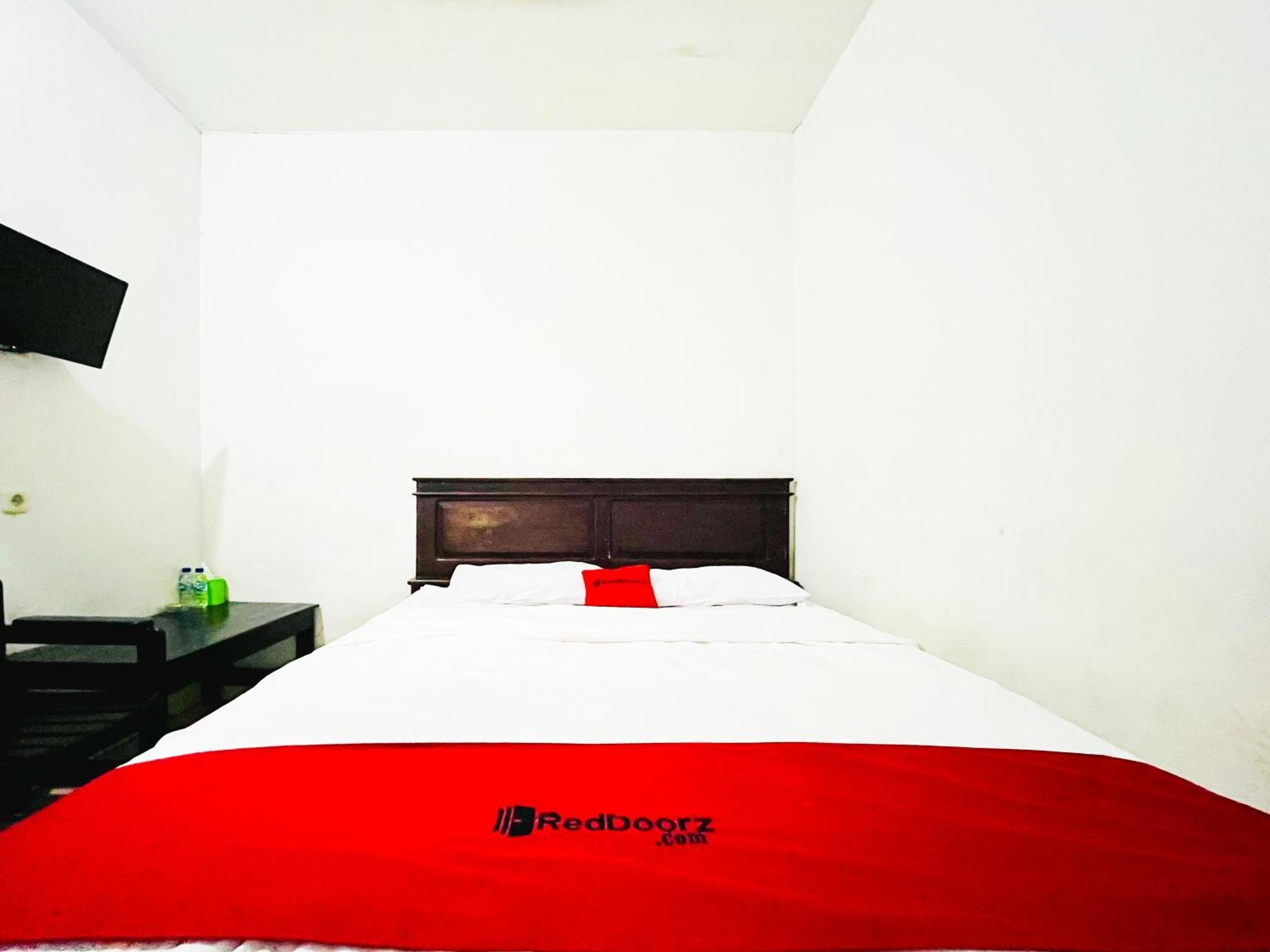 Reddoorz At Krisan Kendari Otel Pulupanda Dış mekan fotoğraf