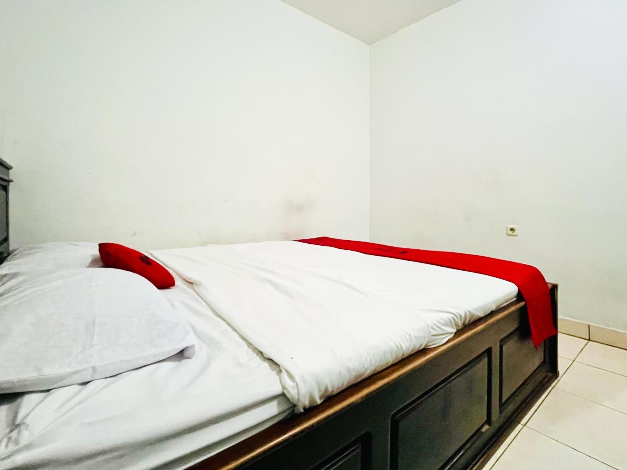 Reddoorz At Krisan Kendari Otel Pulupanda Dış mekan fotoğraf